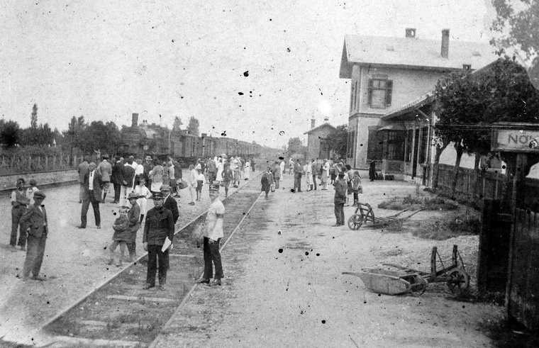 Vasútállomás valahol a Balatonnál, 1910-környékén