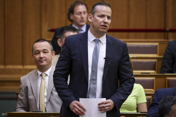 Toroczkai László az Országgyűlés plenáris ülésén 2025. június 10-én