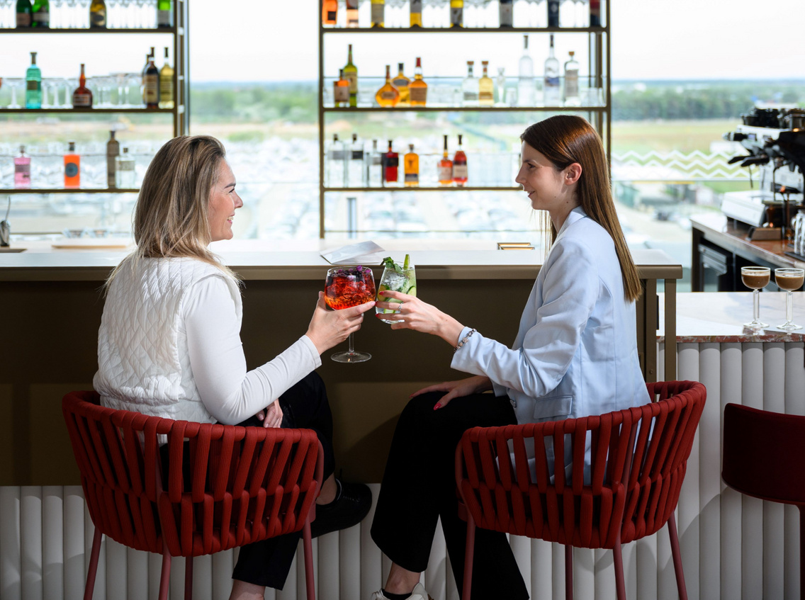 Rooftop skybar