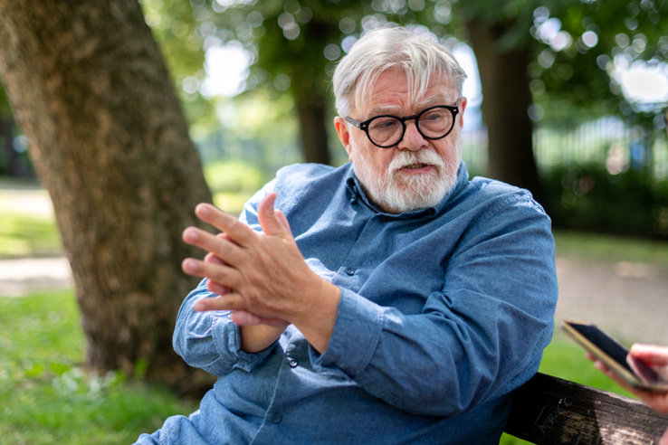 Ő a kortárs magyar irodalom megkerülhetetlen alakja