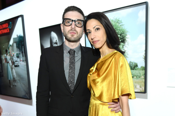 Alex Soros és Huma Abedin 2025. május 20-án New Yorkban