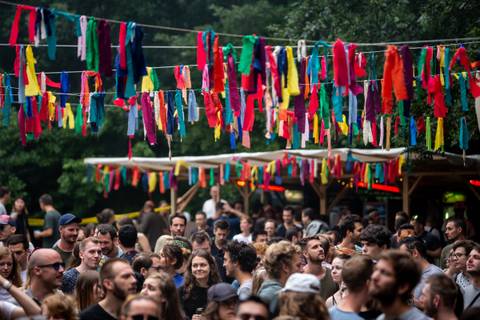 Bejelentették a Kolorádó első fellépőit, idén a Balaton közelébe költözik a fesztivál