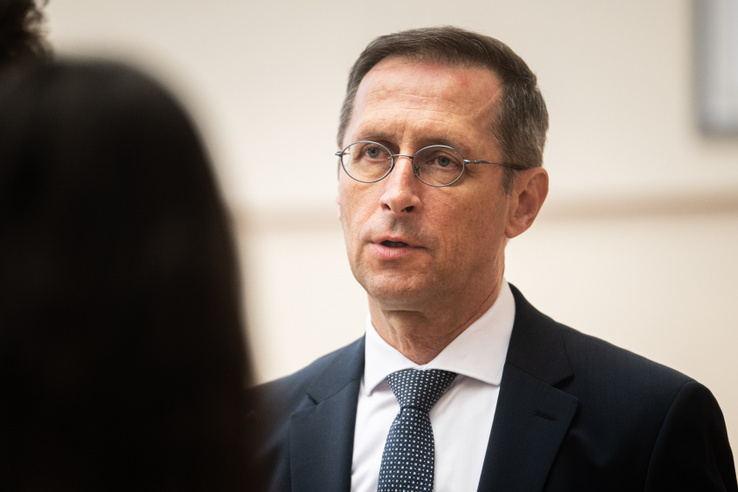 Nagy döntés előtt áll Varga Mihály, de csak ez után jön a Nemzeti Bank igazi dilemmája