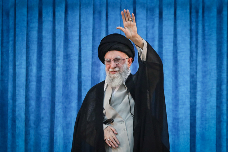 Ali Hamenei Teheránban, Iránban 2025. június 4-én