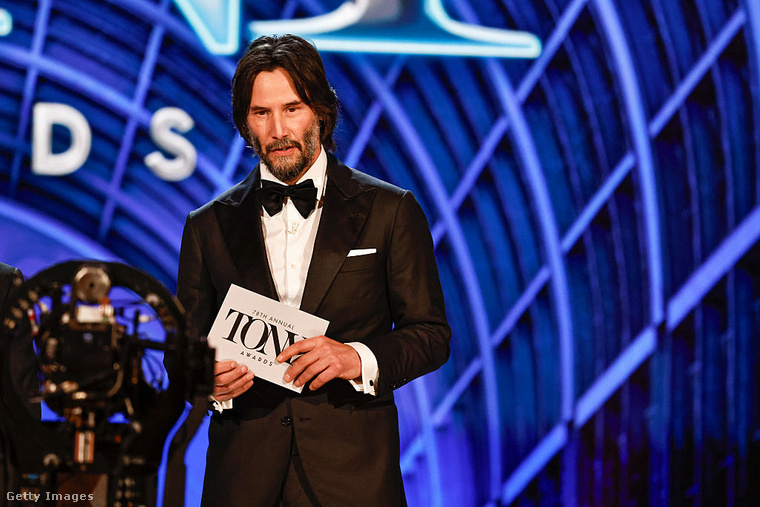 Keanu ReevesAz internet népe szerint Keanu nem öregszik és több történelmi személy hasonmásaként is azonosítható, péládul egy 16