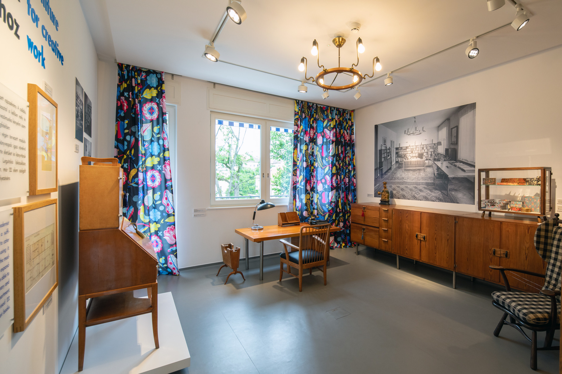 Kaesz otthonok 1925-1960 kiállítás a Walter Rózsi-villában (MÉM