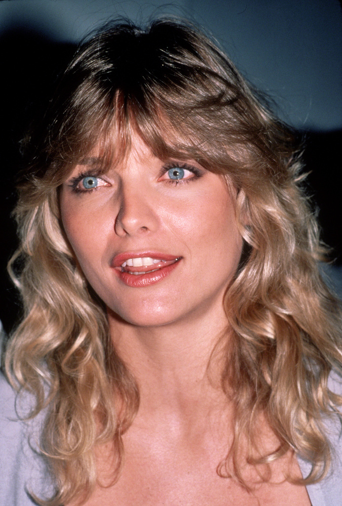 Michelle PfeifferA Sebhelyesarcú (1983) című film indította be karrierjét, hamarosan pedig igazi filmcsillaggá vált