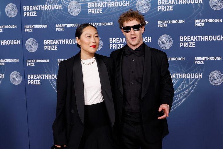 Mark Zuckerberg és Priscilla ChanA Facebook alapítója és kedvese már kapcsolatuk elején megegyeztek a szerződésük egyik kitételében