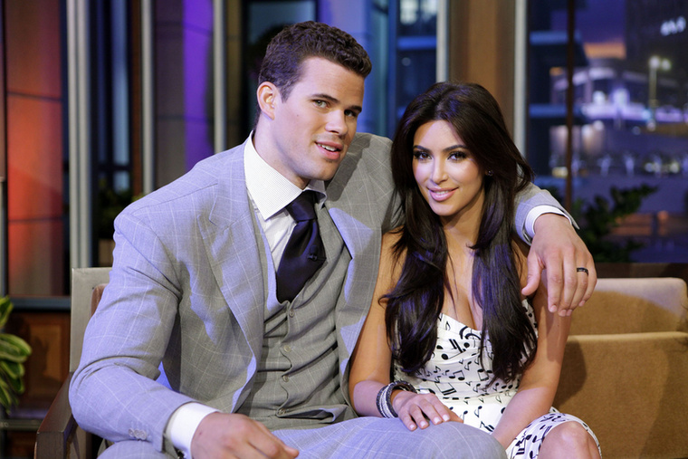 Kim Kardashian és Kris HumphriesKim Kardashian realitysztárból lett üzletasszony-médiaszemélyiség és Kris Humphries kosárlabdázó házassága 2011-ben mindössze 72 napig tartott, de a celebritás már az esküvő előtt gondoskodott az anyagi védelemről