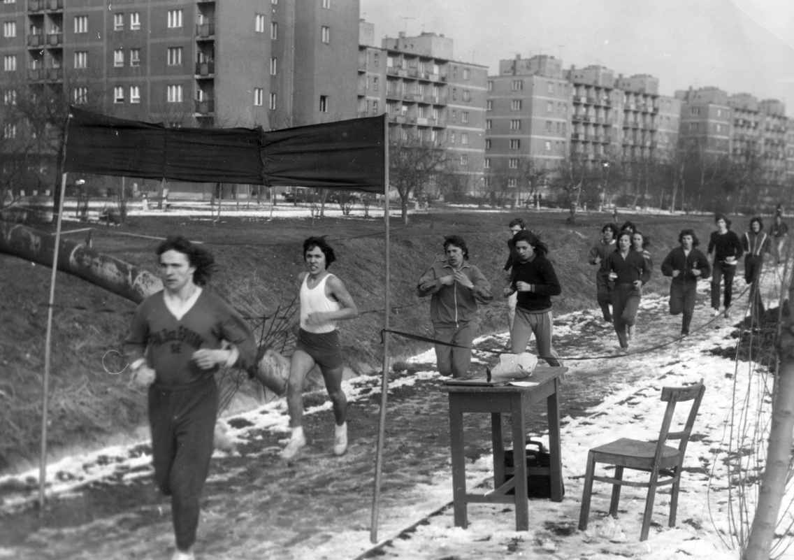 Futóverseny a Tanácsköztársaság jubileuma alkalmából, 1969-ben, a Rákos-patak partján