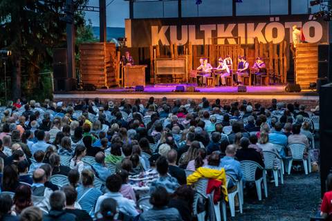 Koncertek, templomséták, gyerekprogramok – Idén 20 éves a Kultkikötő