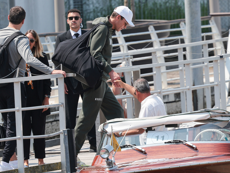 Az NFL egykori szupersztárja, Tom Brady is Velencébe érkezett