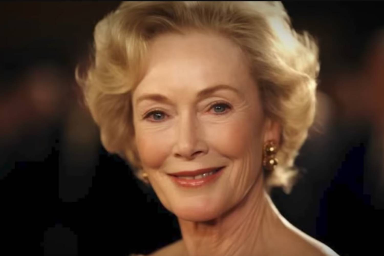 Vera Miles 95 évesen így festhet egy friss YouTube videó szerint.
