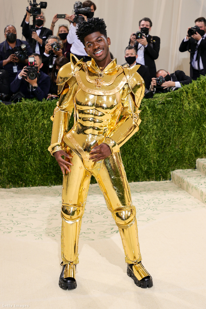 A Met Gala a divat Oscar-gálája, ahol a túlzás nemhogy megengedett, de elvárt