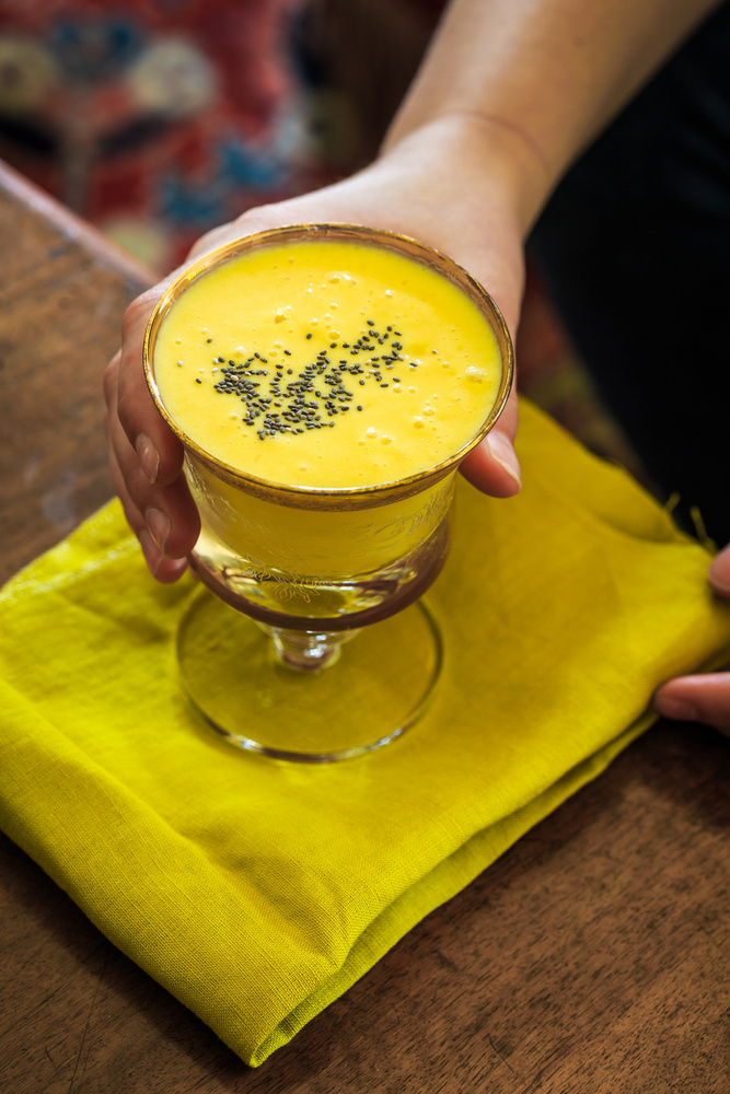 Indiában a nyári melegben a lassi számít alapvető frissítőnek