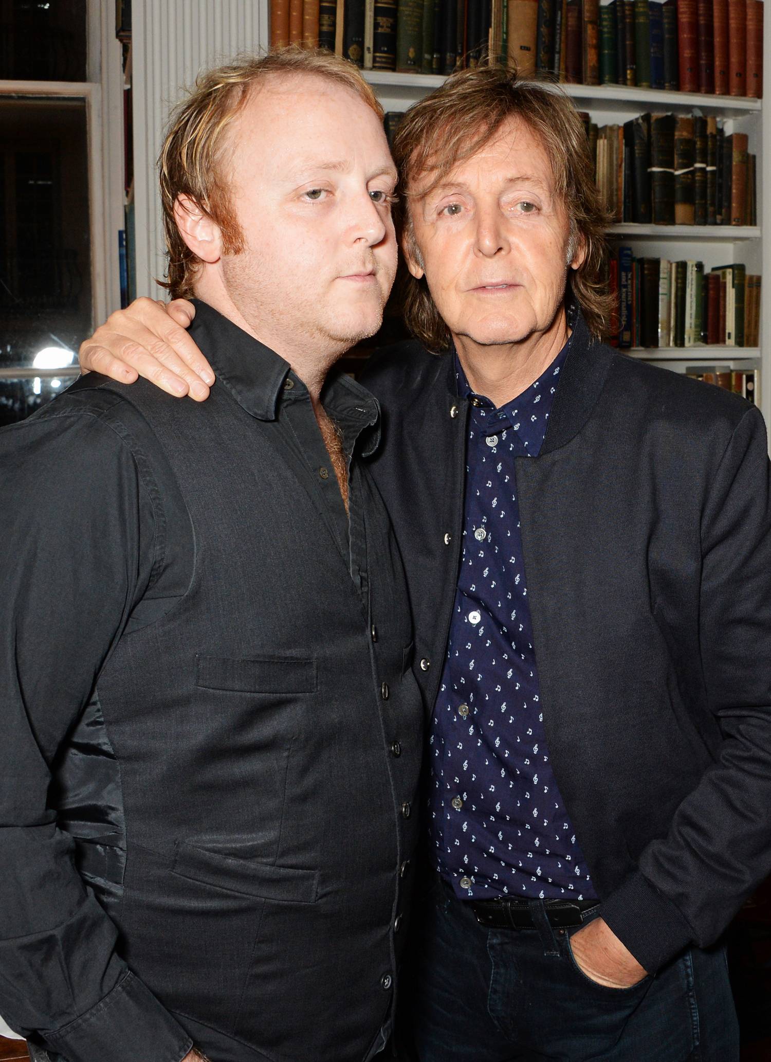 Paul McCartney és James