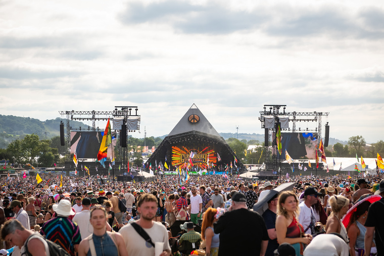 Június 25 és 29 között rendezték meg az idei Glastonbury fesztivált, ami Nagy-Britannia egyik legnagyobb és legnépszerűbb zenei eseménye