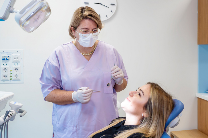 Dr. Békési Diána dentoalveoláris sebész, fogszakorvos