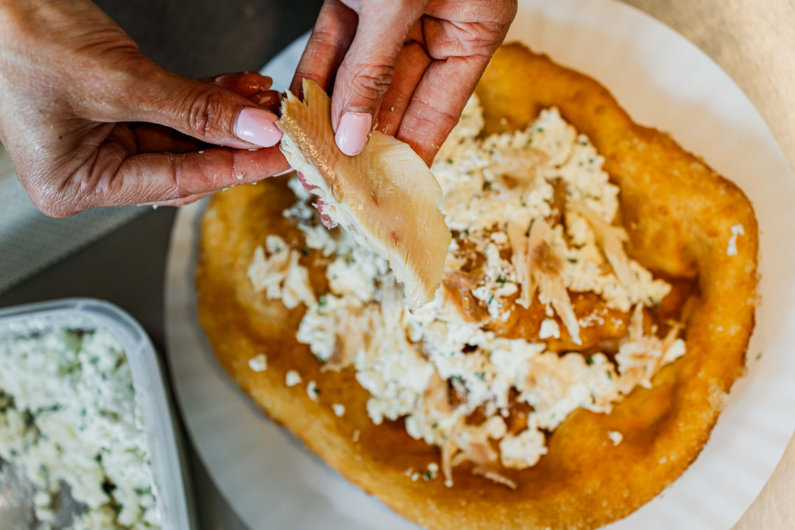 A Kárpátok ízvilága egyesül egy lángosban