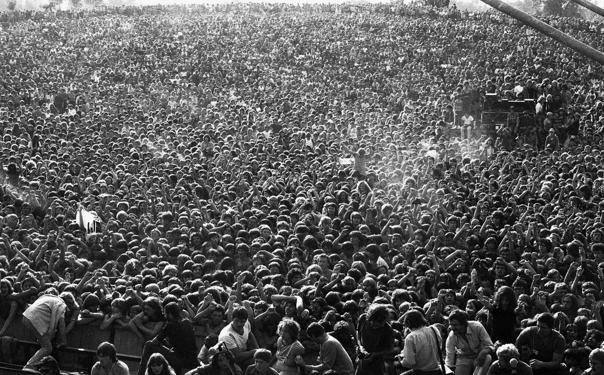 Hajógyári-sziget, Szuperkoncert 1981. augusztus 22-én. Ekkor készült az Egy nap rock, Sántha László és Árvay Jolán koncert-dokumentumfilmje