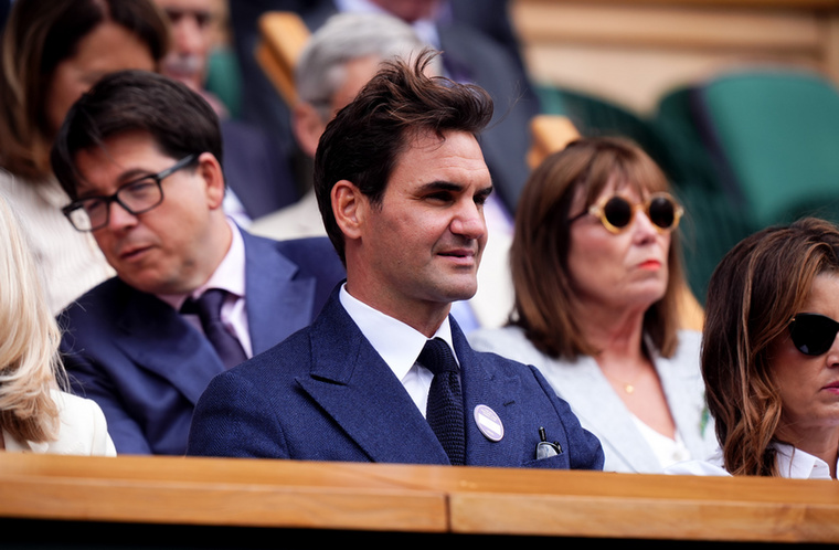 Roger FedererRoger Federer a királyi páholyban kapott helyet a 2025-ös wimbledoni bajnokság nyolcadik napján, július 7-én Londonban
