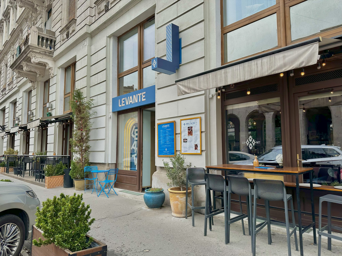 Levante Budapest (1)