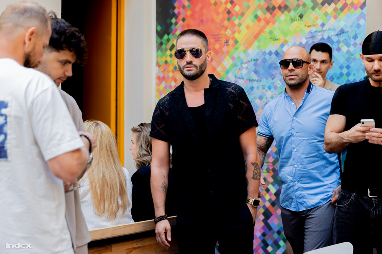 Király Viktor mindenben támogatja feleségét (Fotó: Szollár Zsófi / Index)