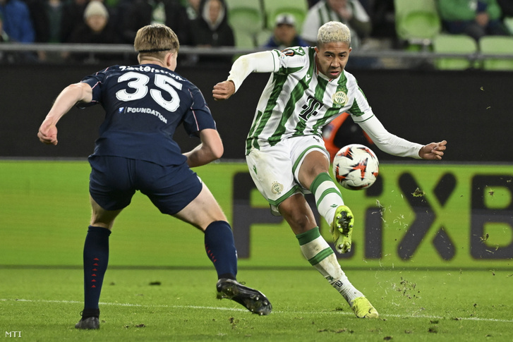 Nils Zatterstöm és Matheus Saldanha a férfi labdarúgó-Európa-liga alapszakaszának 5. fordulójában játszott Ferencvárosi TC-Malmö FF-mérkőzésen a Groupama Arénában 2024. november 28-án
