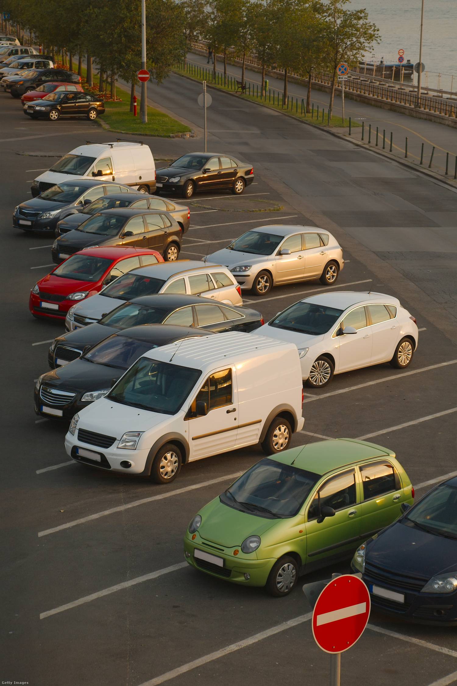 Kényelmi díj nélküli autópálya-matrica és parkolás 1