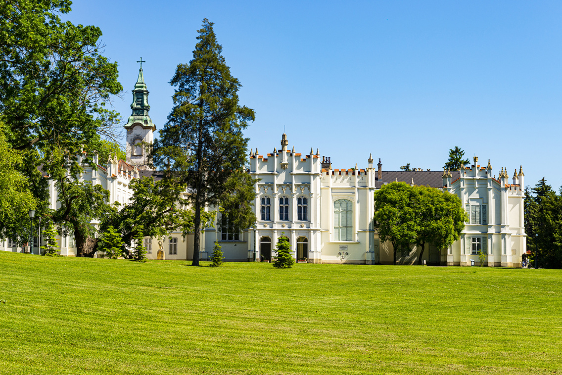 brunszvik-kastely-martonvasar-park-medgyesi-milan-126-20210526