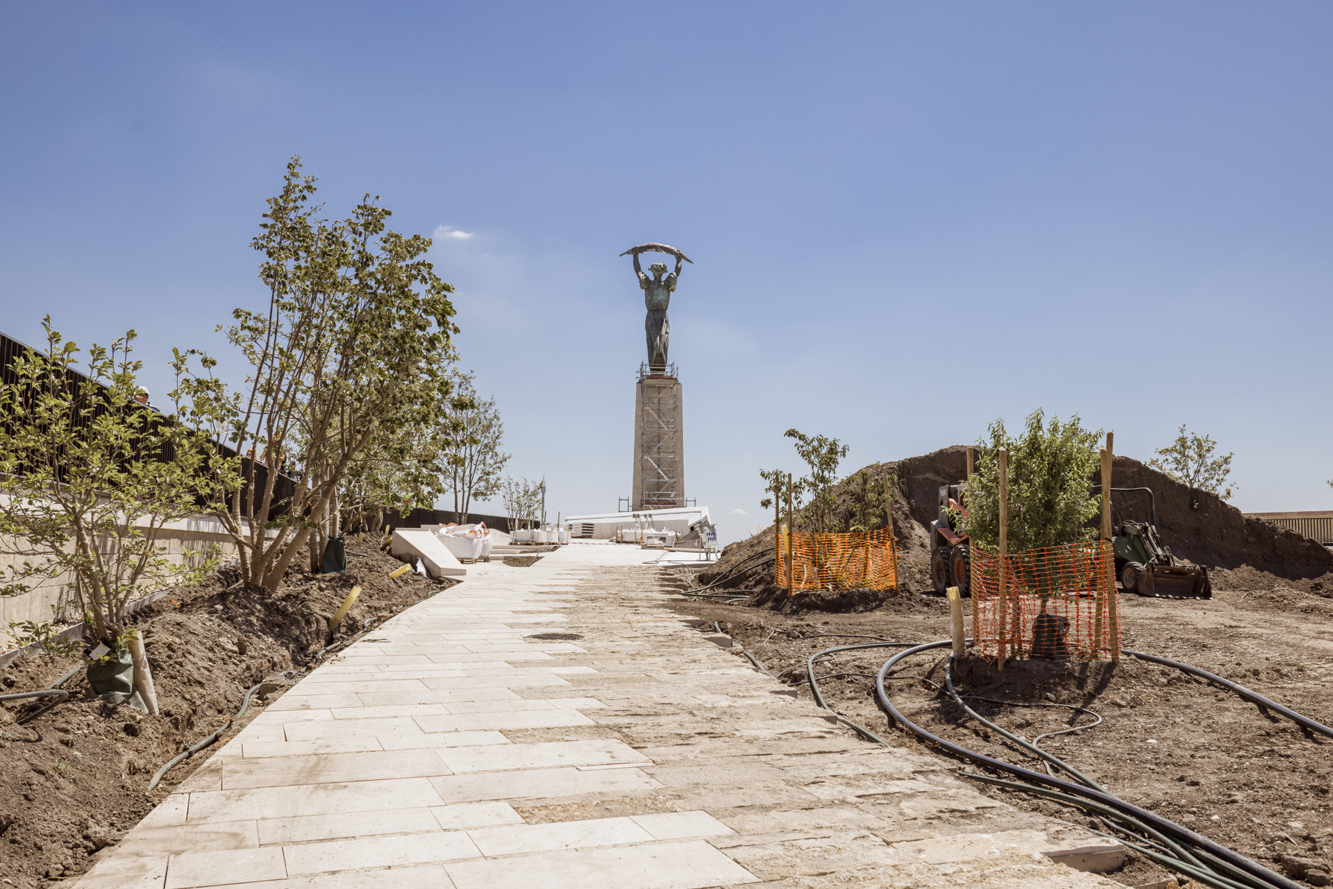 Új sétányokat alakítottak ki