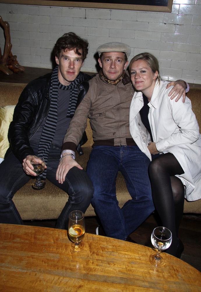 
                        A Sherlock sorozat két főszereplőjét, Benedict Cumberbatch-et és Martin Freeman-t tömegek shippelték Johnlock néven