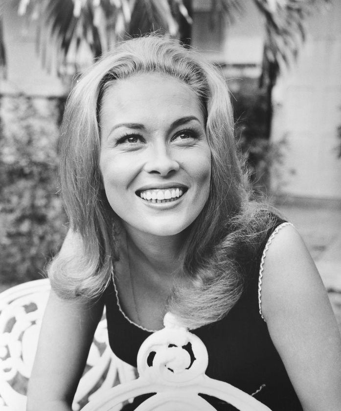 Faye DunawayFaye Dunaway kétségkívül az 1970-es évek egyik legnagyobb női filmcsillaga volt, azonban állítólag nagyon nehéz volt vele együtt dolgozni