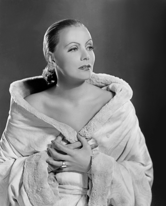 Greta GarboGreta Garbo teljesen visszahúzódó ember volt, aki annyira utált kimozdulni, hogy egyszer még a saját esküvőjéről is lemaradt
