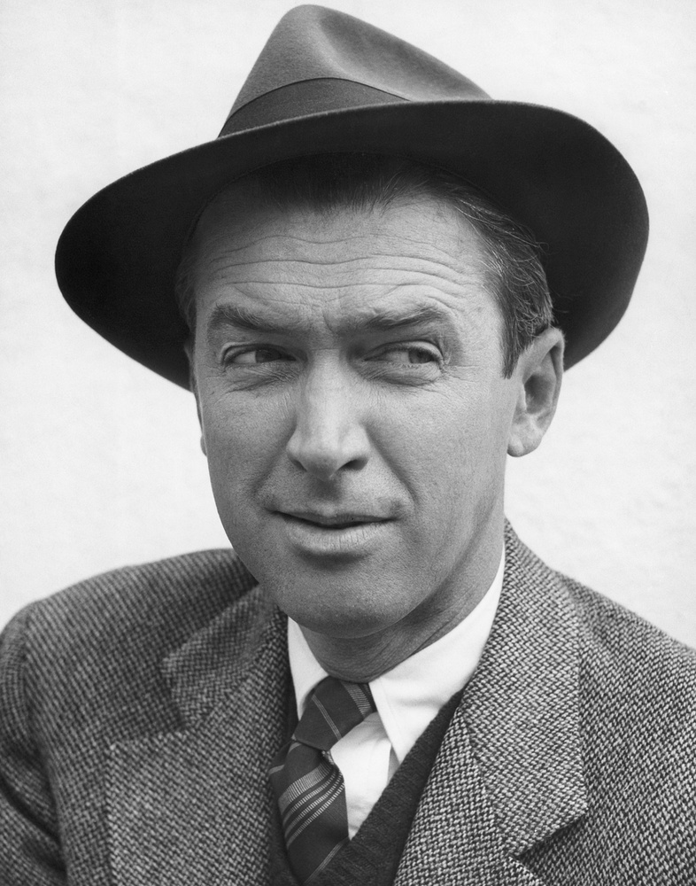Jimmy StewartJames Stewart talán szelíd modorú karaktereket alakított a filmvásznon, azonban a való életben nem ismert félelmet