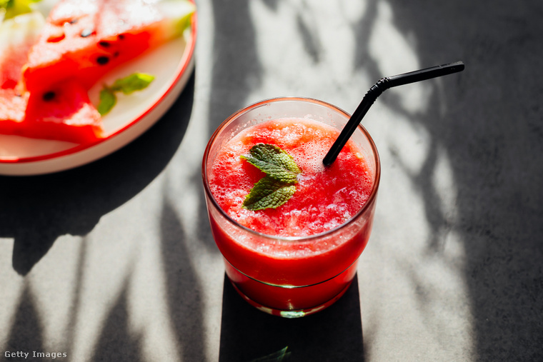 Smoothie nem csupán a dinnye piros részéből készülhet (Fotó: Alexandr Kolesnikov / Getty Images Hungary)