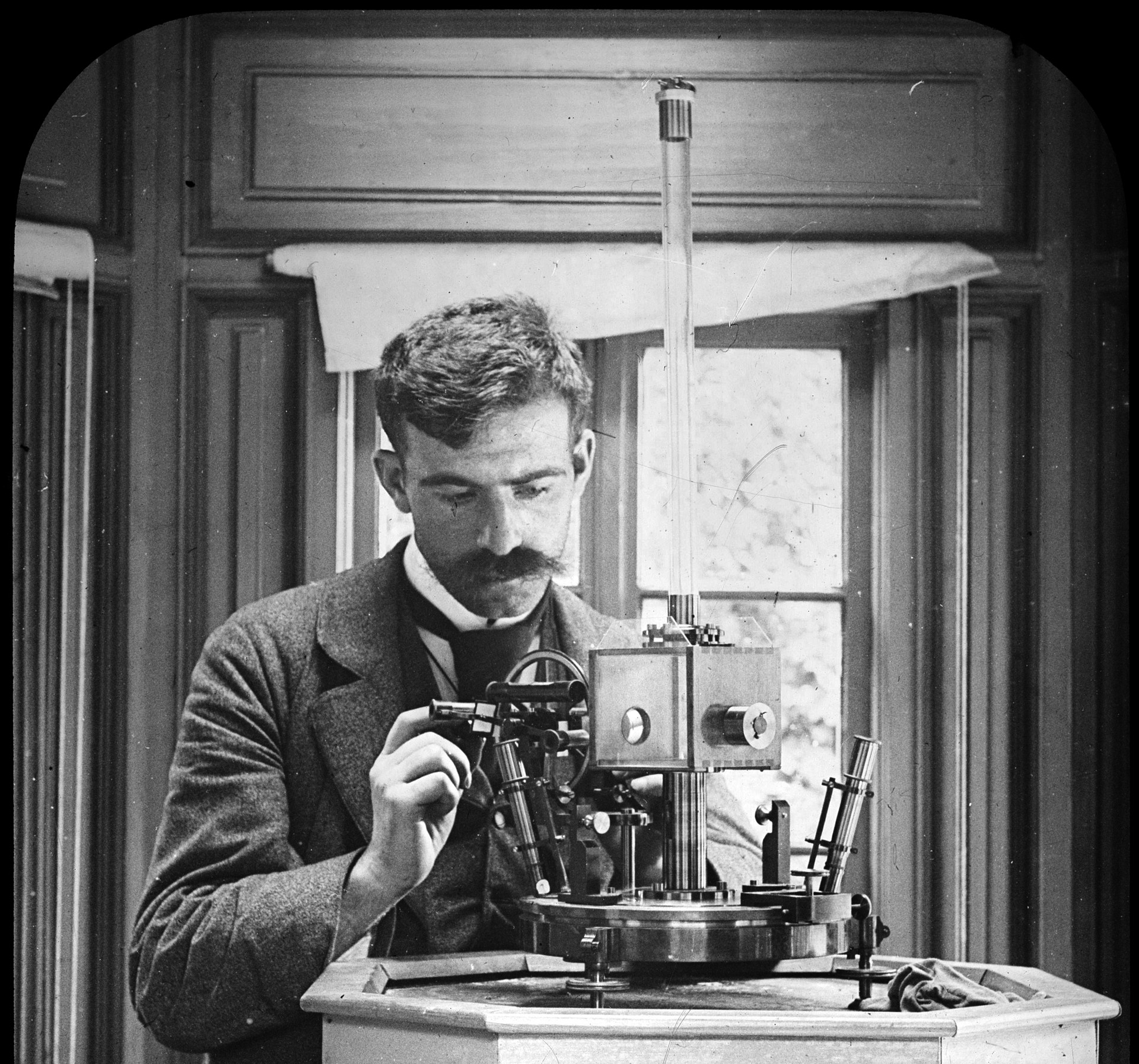 eotvos lorand fortepan 01