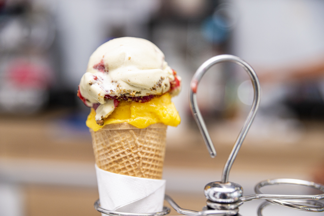 fazekas-cukraszda-nagy-fagyikorkep-2022-004-medgyesi-milan-20220