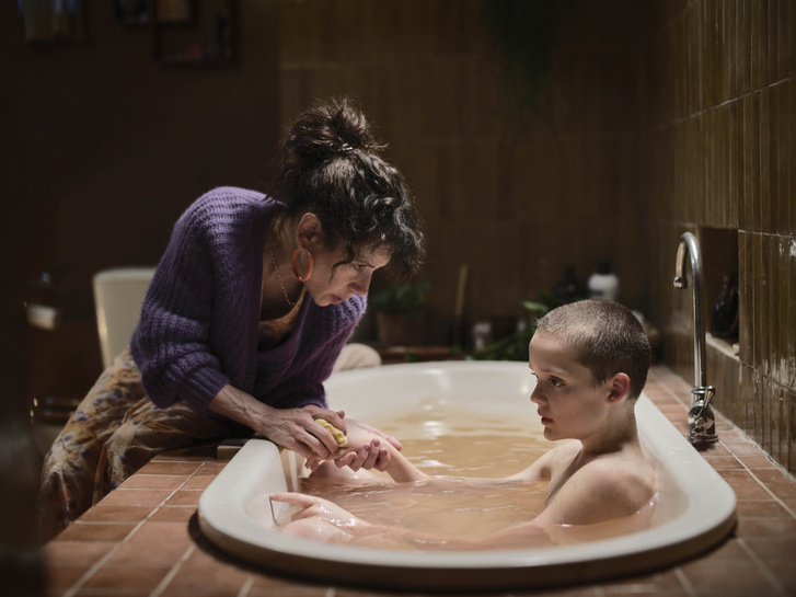 Részlet a Hozd vissza őt című filmből
