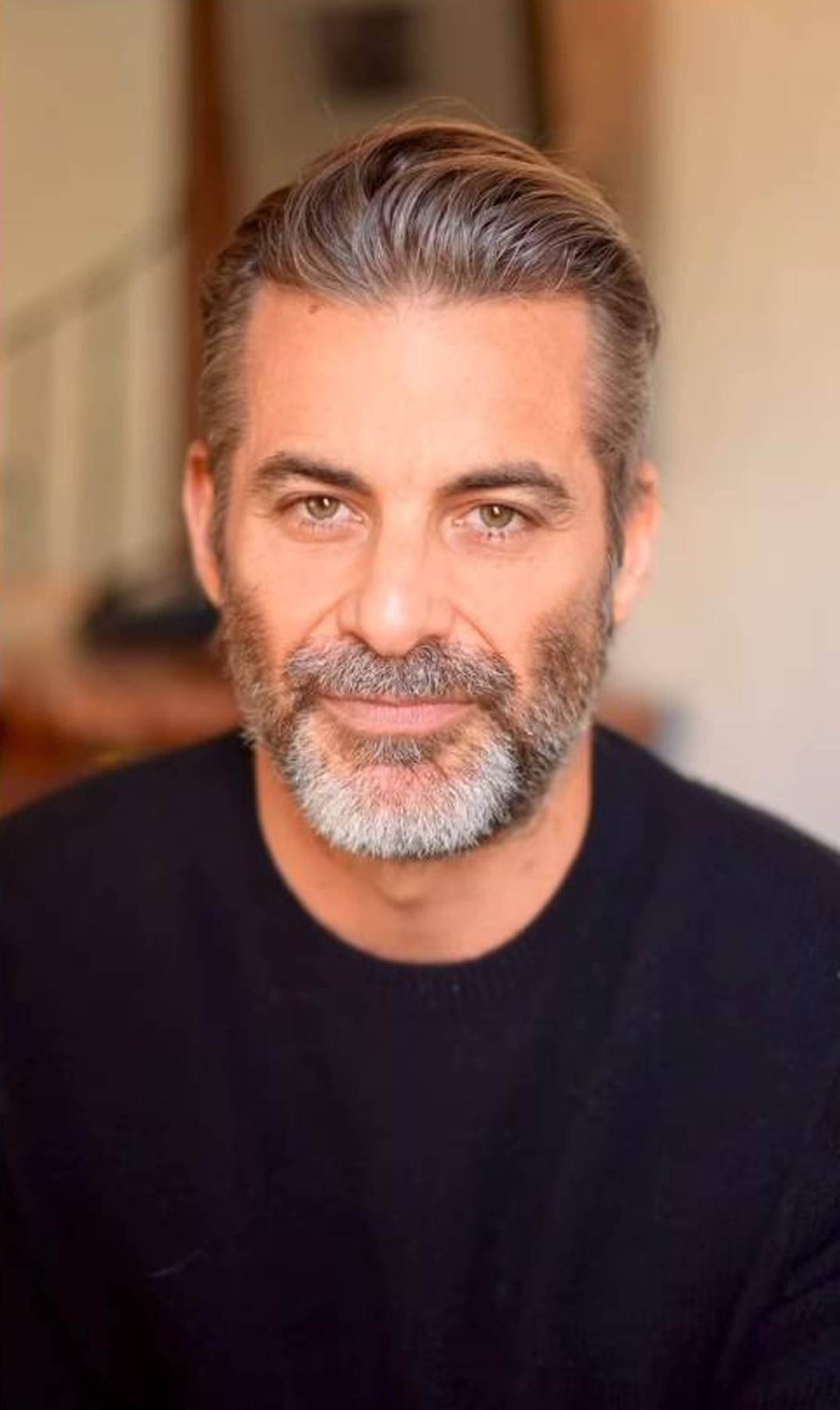 Ő Jennifer Aniston új párja, Jim Curtis.
