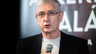 Gyurcsány Ferenc znova piše knjigo, posvečeno vnuku