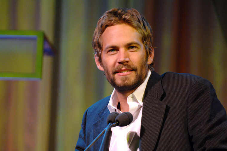 Paul WalkerA gyors autók hozták meg Paul Walker számára a hírnevet, és ezek okozták a tragédiát is
