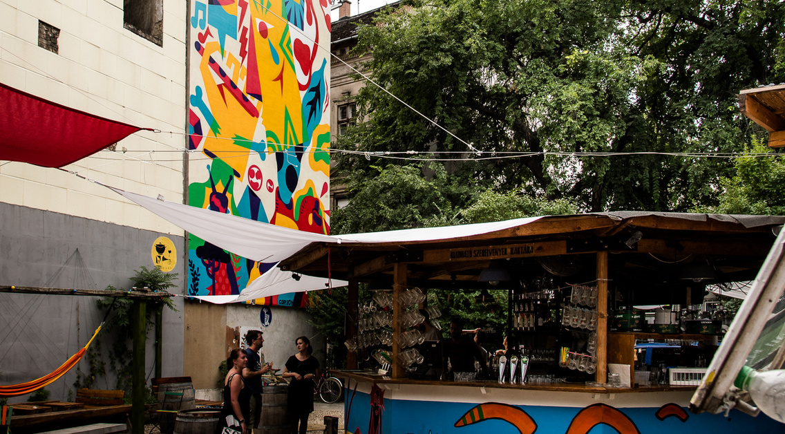 kazinczy tűzfal - juhász norbert