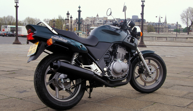 Honda CB500, egy optimális választás a kezdőknek