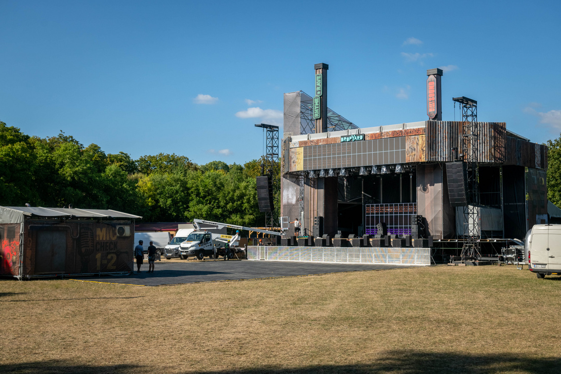 A Szoho lesz a Sziget urbánus negyede, ide került át a hiphop és rap műfajok színpada, a dropYard is