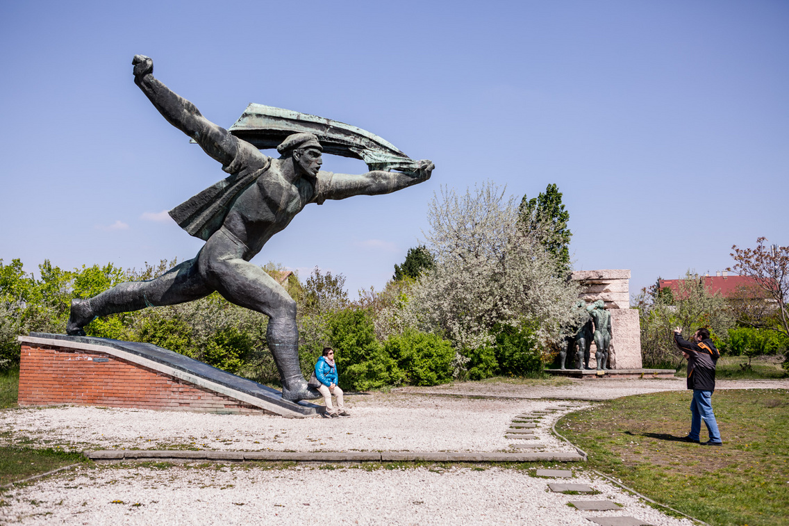 Kiss István: Tanácsköztársasági emlékmű