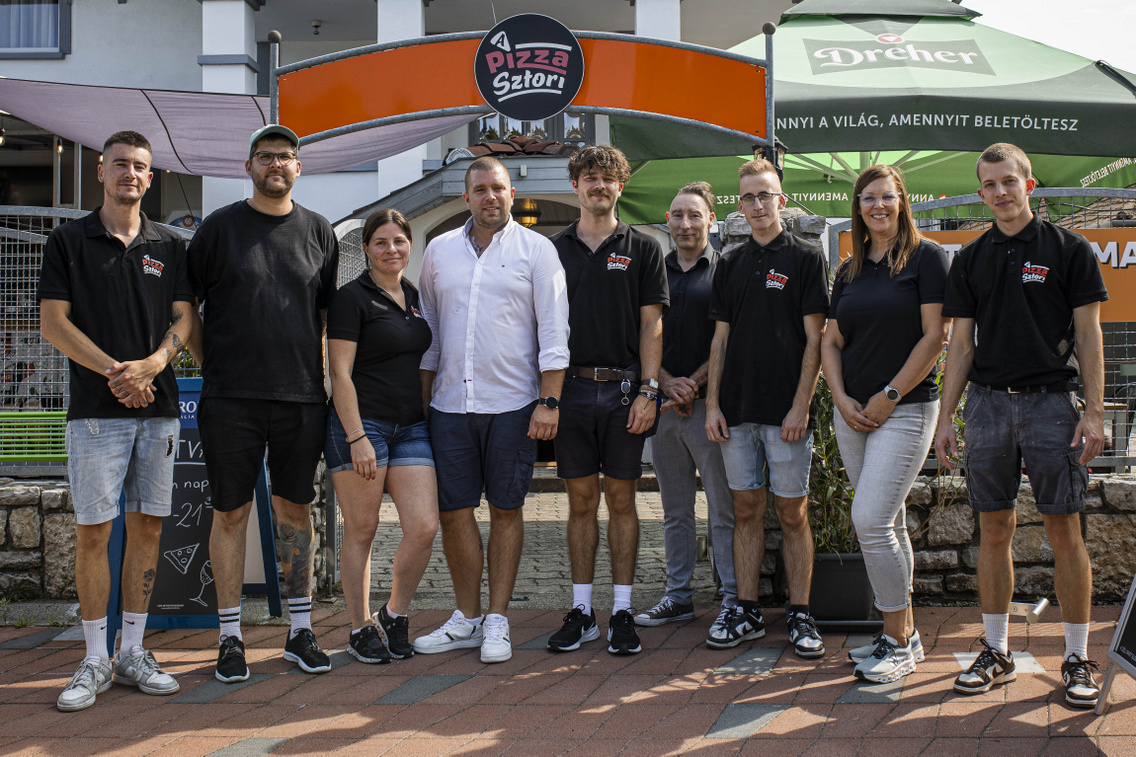 A Pizza Sztori-csapat