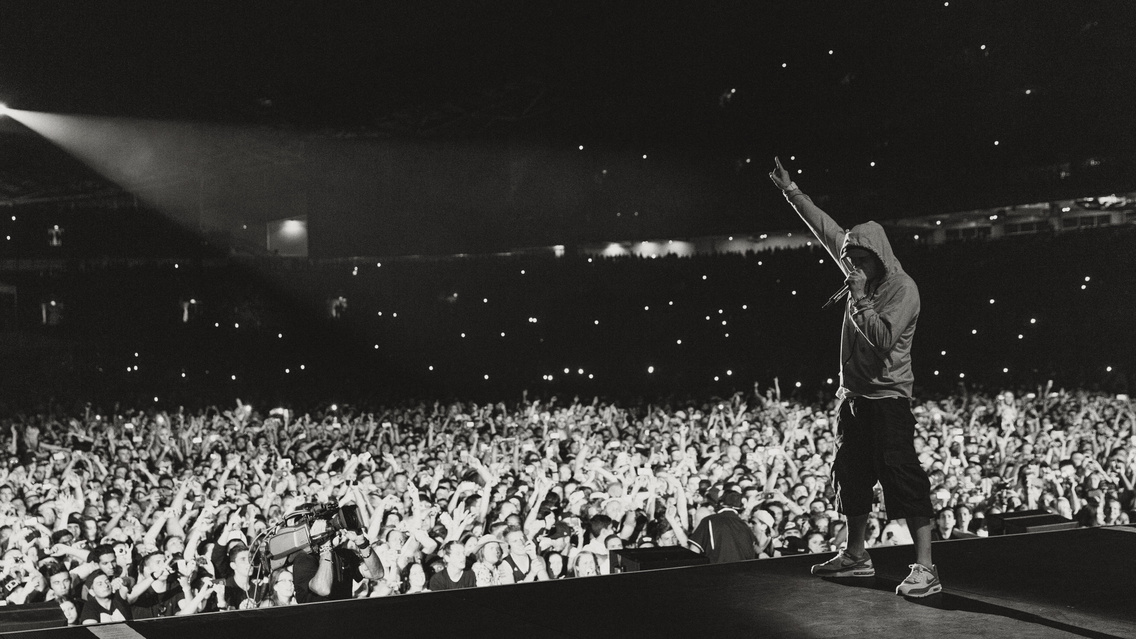 STANS-STILL-IMAGE EMINEM-ON-STAGE