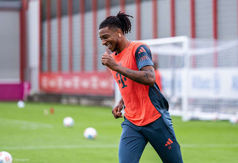 Michael Olise – Bayern München&nbsp;A francia szélső kreativitása és gyorsasága új lendületet hozott a Bayern támadósorába.