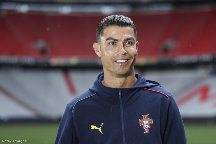 A világ egyik legismertebb és leggazdagabb futballistája, Cristiano Ronaldo nemcsak a pályán ért el elképesztő sikereket, hanem a magánéletében is mindig a figyelem középpontjában volt